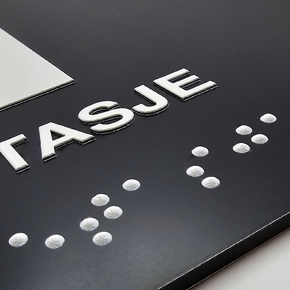 Taktile skilter med og uten Braille - 1. Etasje - Sort Alu Panel